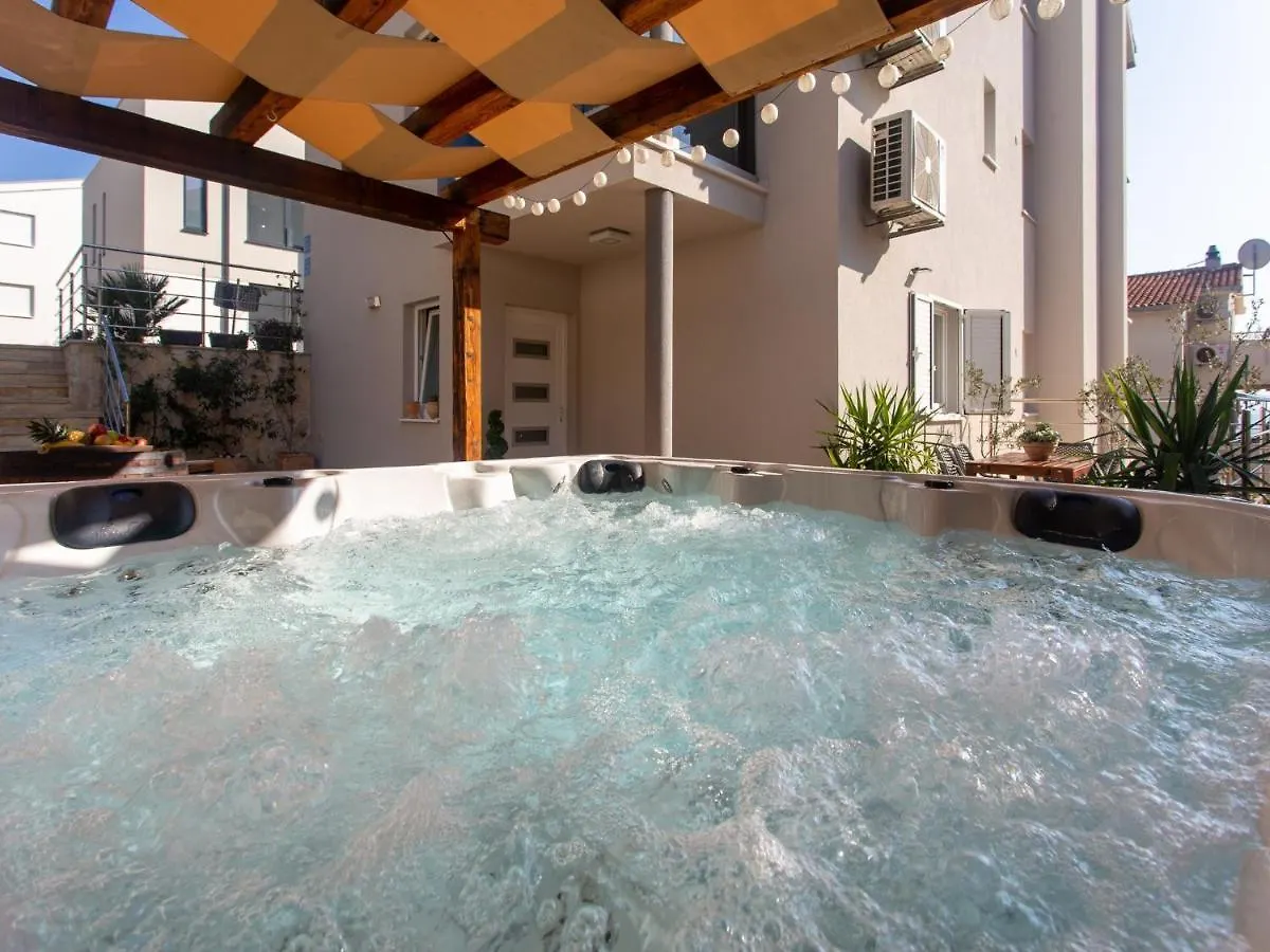Apartments Aqua Trogir